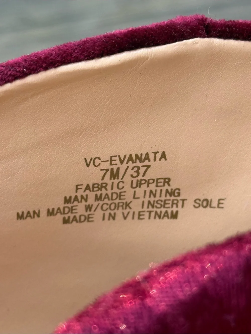 Vince Camuto Evanata Burgundy Velvet Ankle Booties Size 7